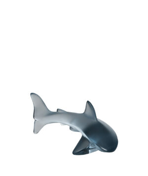10673100-shark-small-sculpture
